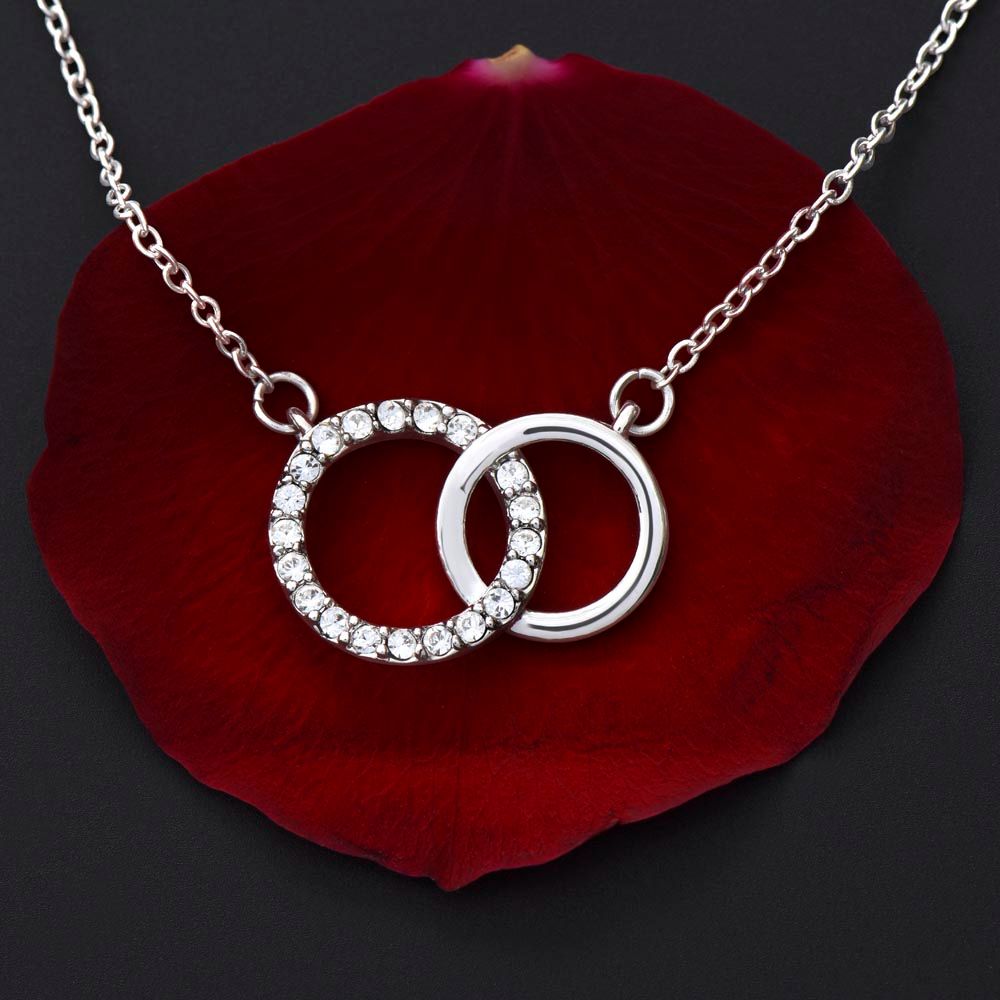 TO MY MOMMY THE PERFECT PAIR NECKLACE FOR MOTHER'S DAY COLLECTIONS